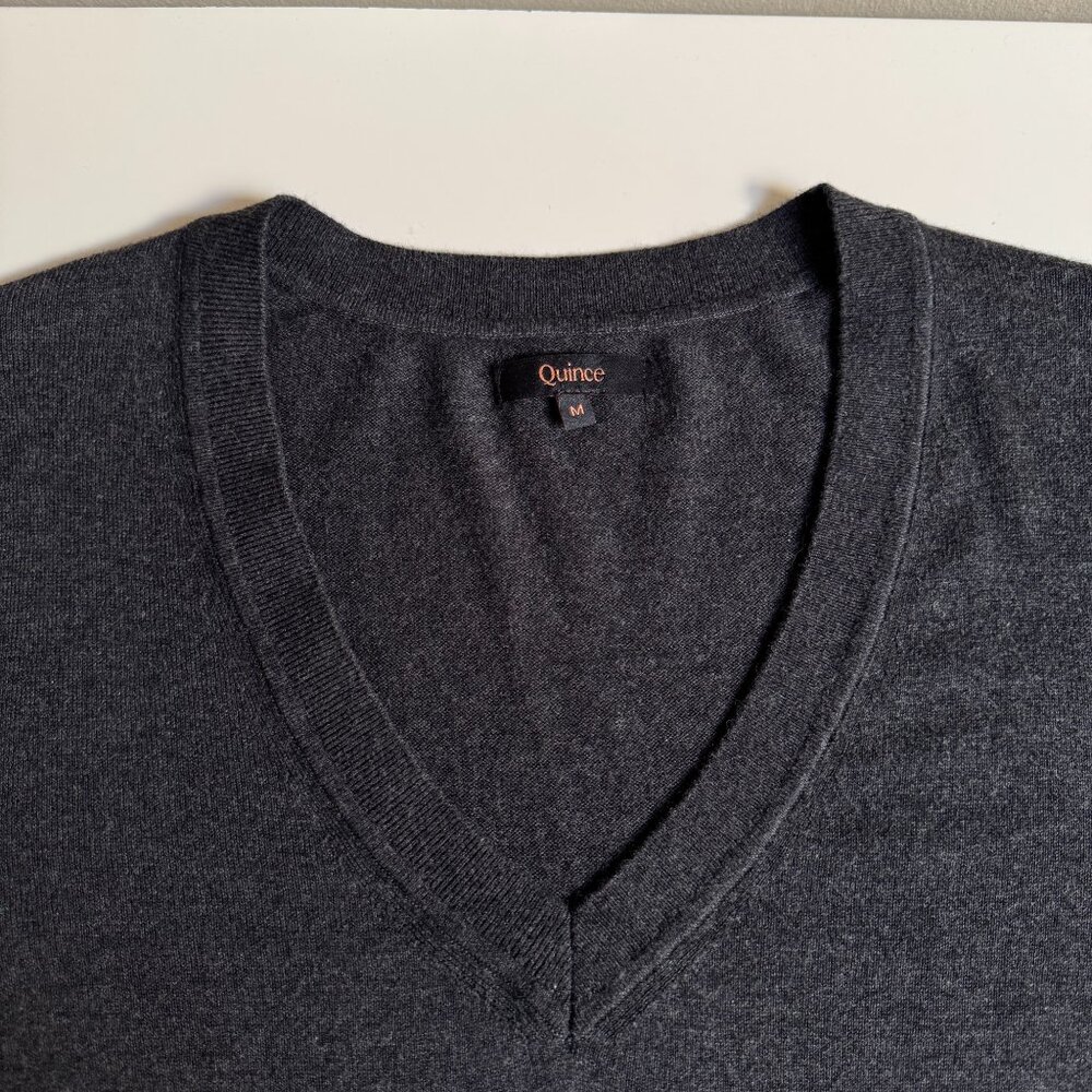 Quince Lightweight Cotton Cashmere V-Neck Sweater – Charcoal Gray - Picture 6 of 9